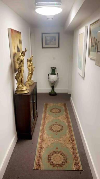 Deluxe Garden Apartment Лондон Экстерьер фото